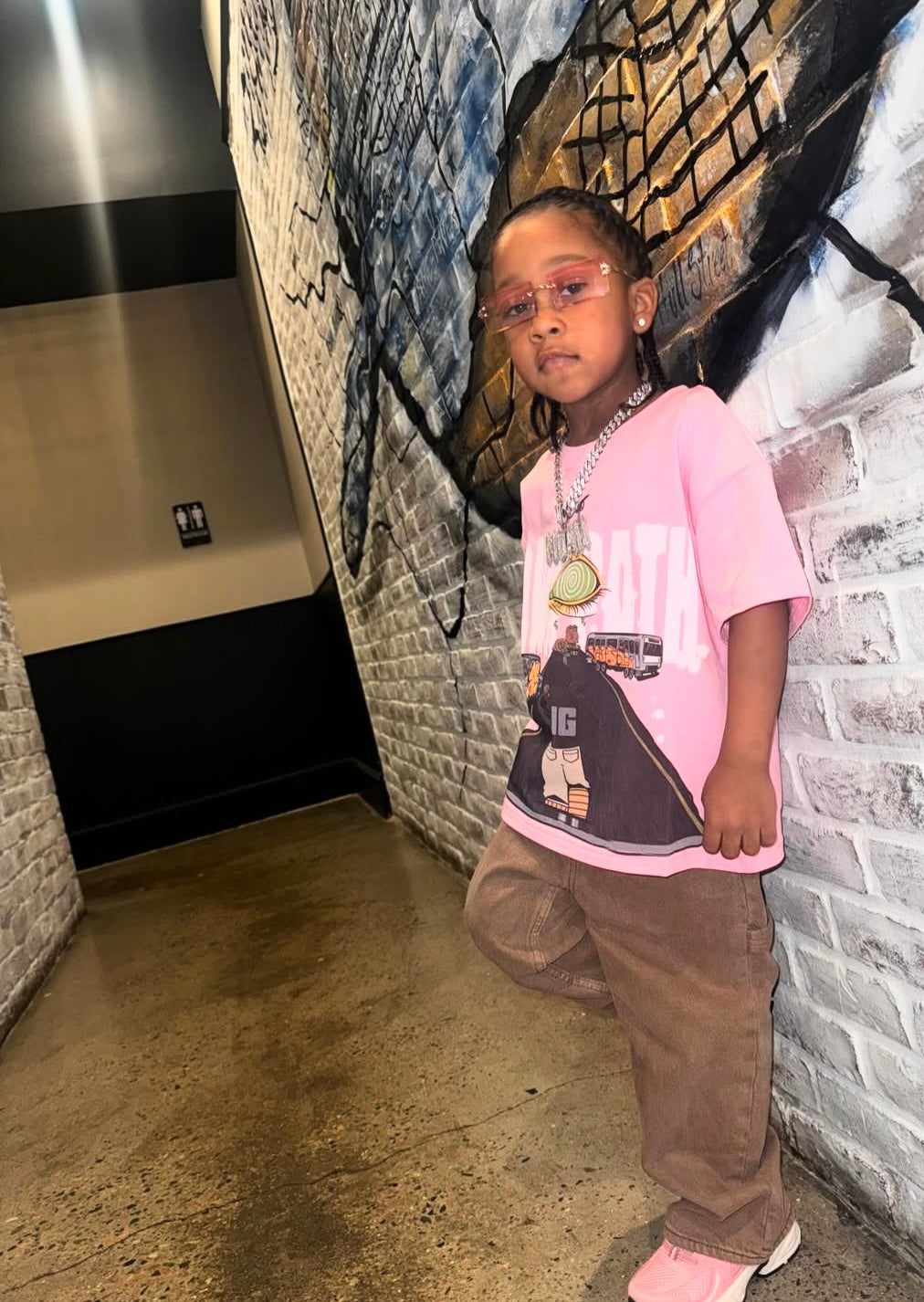 PiNK PARADiSE “OWN PATH” TEE🌺