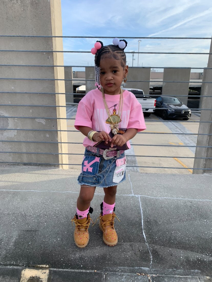 PiNK PARADiSE “OWN PATH” TEE🌺