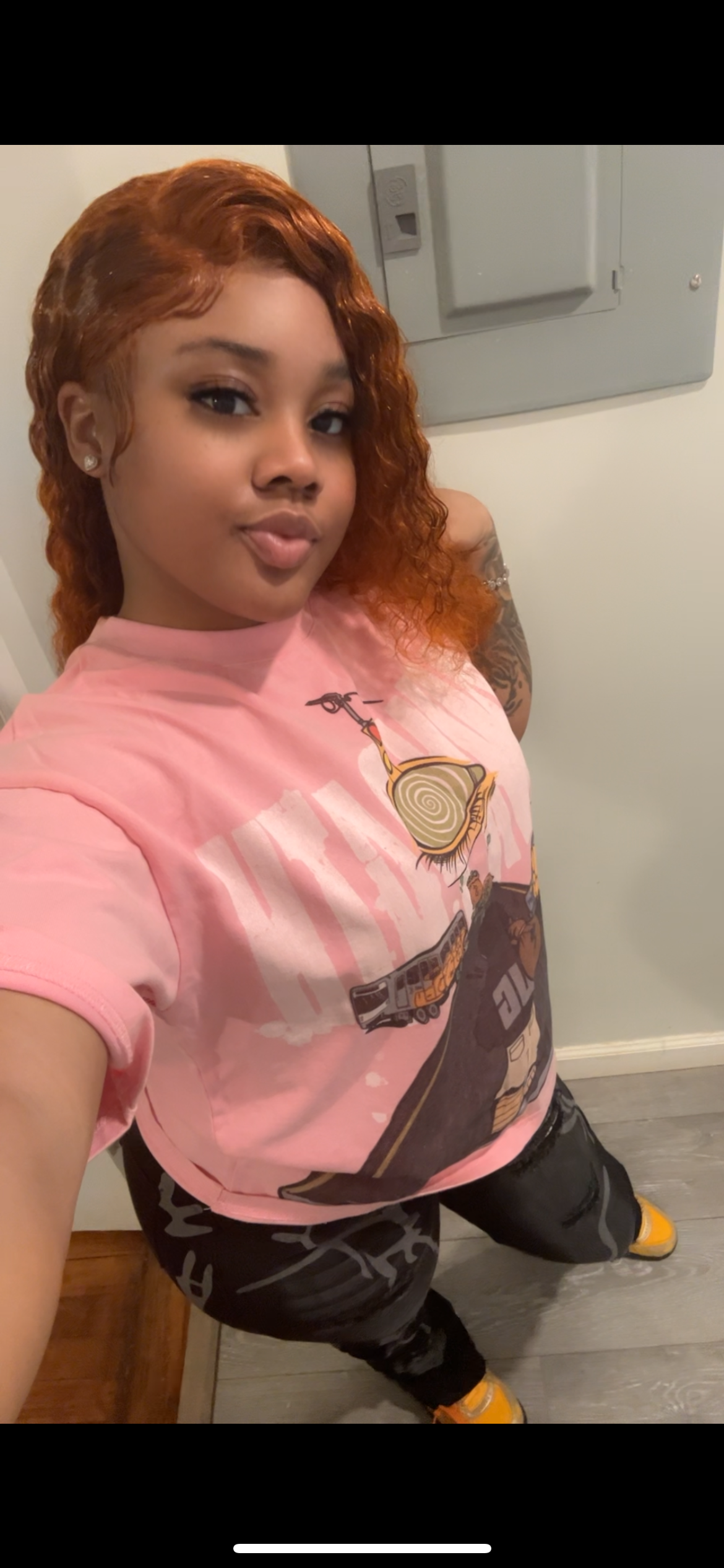 PiNK PARADiSE “OWN PATH” TEE🌺