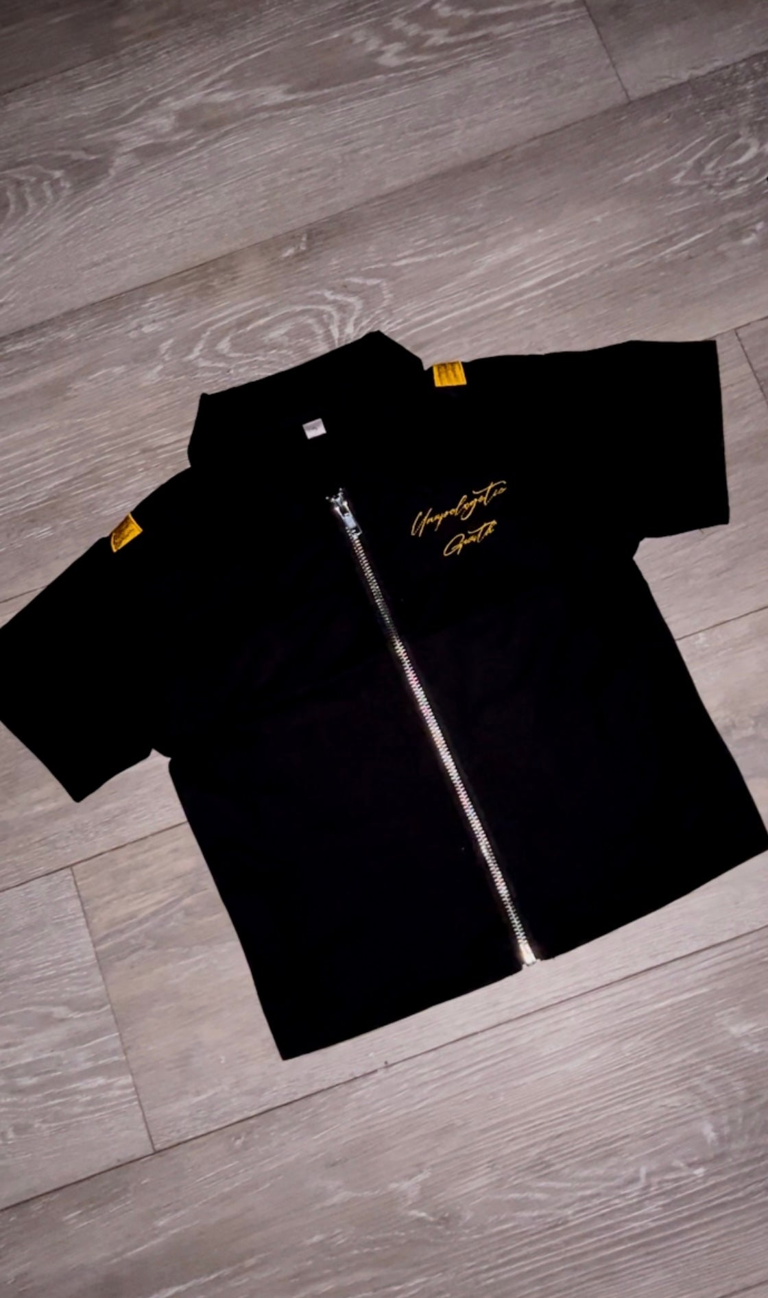 BUMBLEBEE "ROOT LiGHTNiNG" ZiP UP🐝 ⚡️