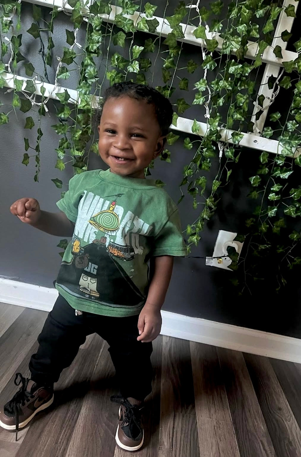 Kash "Own Path" Tee 💸