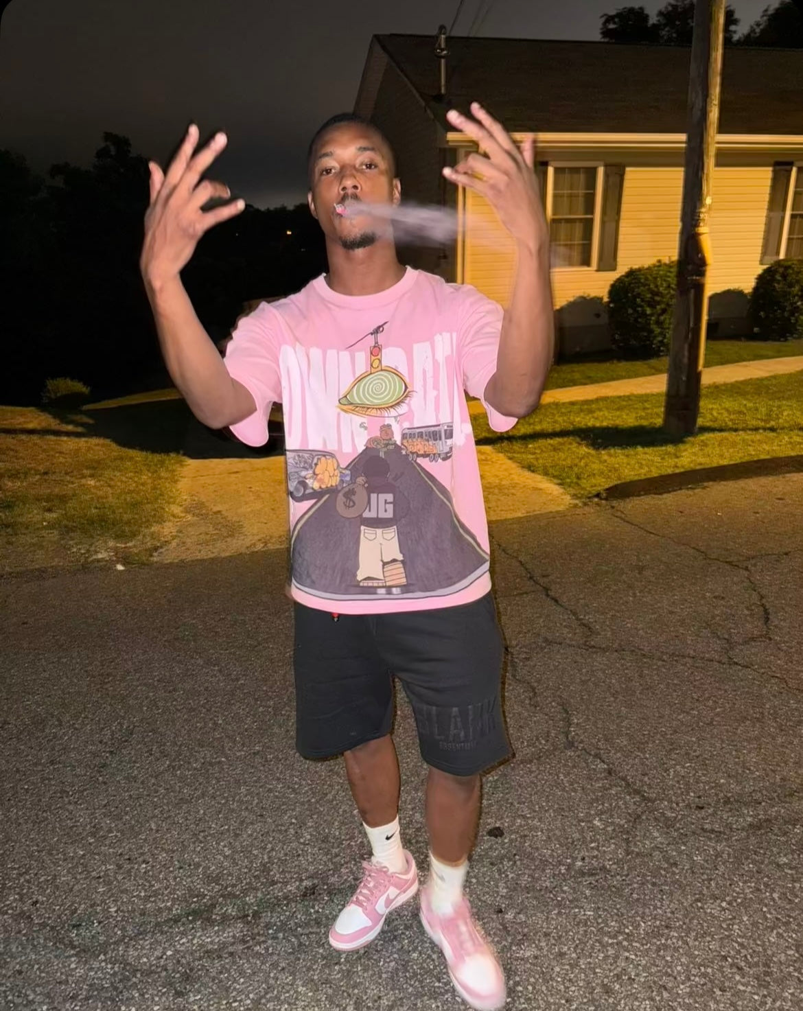 PiNK PARADiSE “OWN PATH” TEE🌺