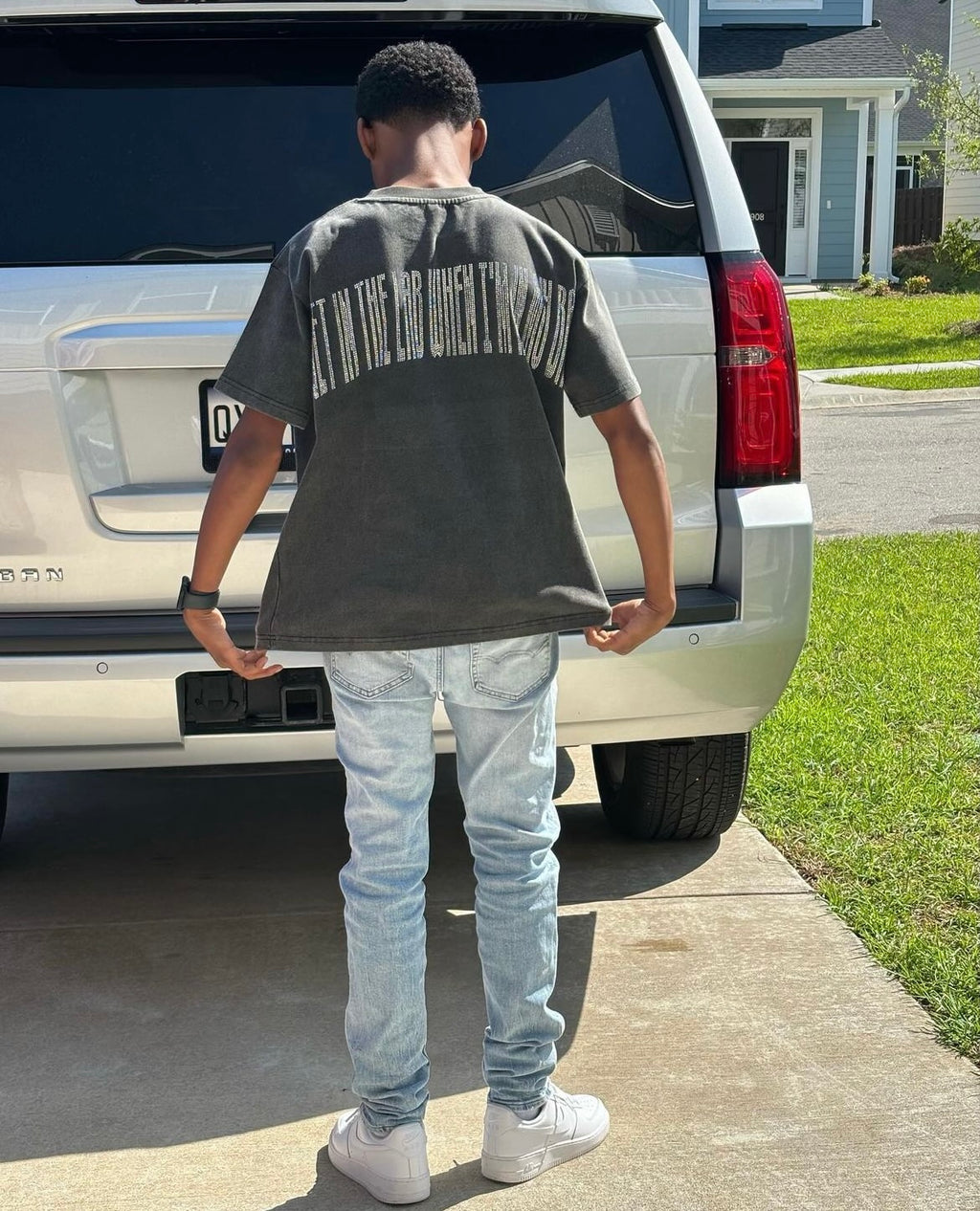 BENEFICIAL PAIN TEE