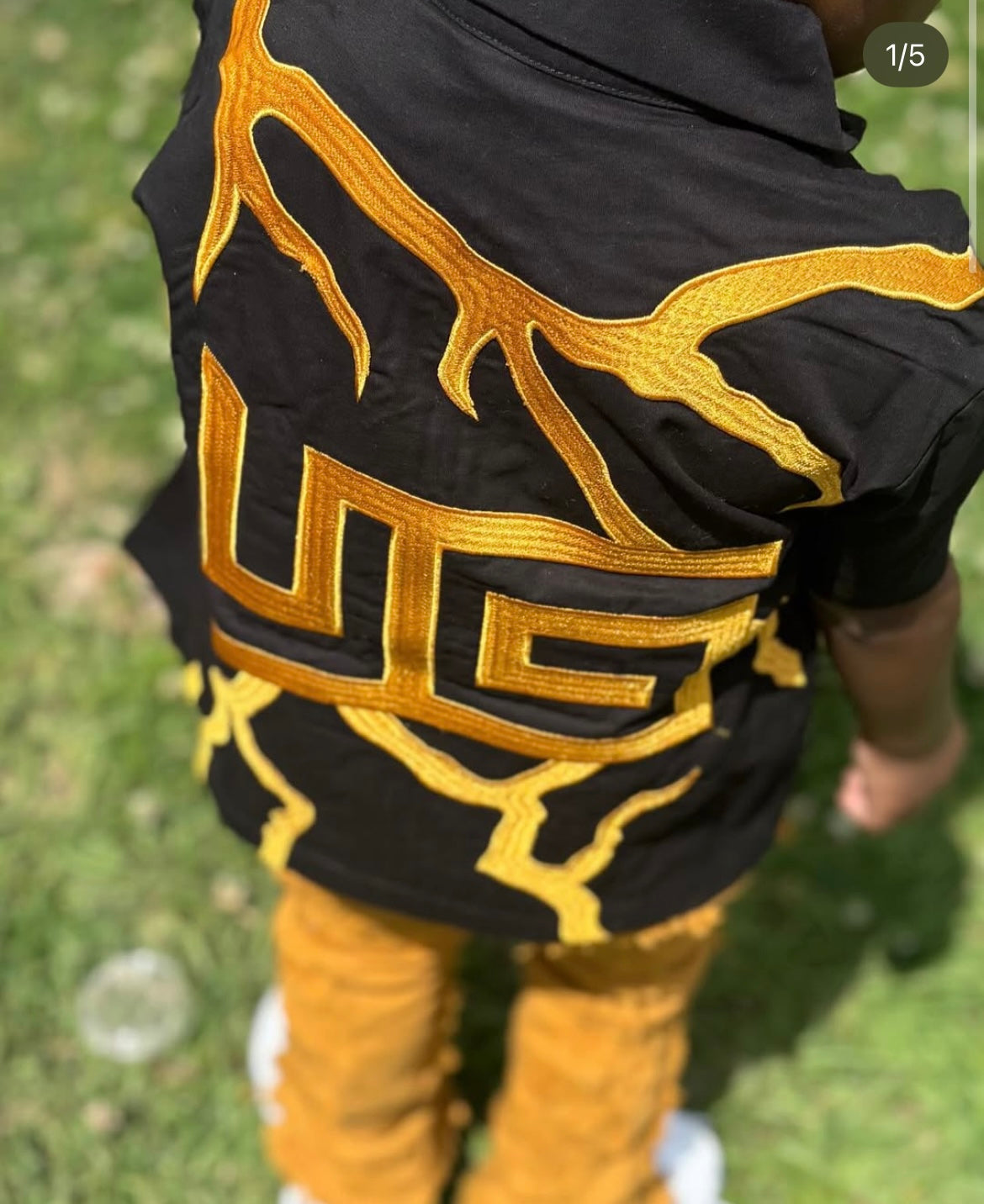 BUMBLEBEE "ROOT LiGHTNiNG" ZiP UP🐝 ⚡️