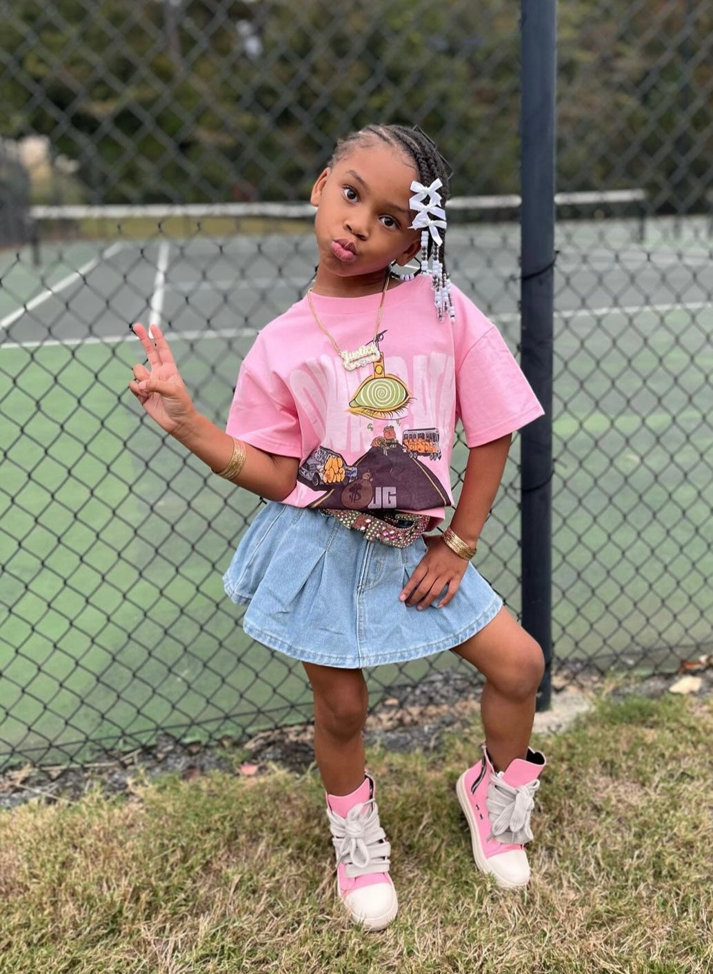 PiNK PARADiSE “OWN PATH” TEE🌺