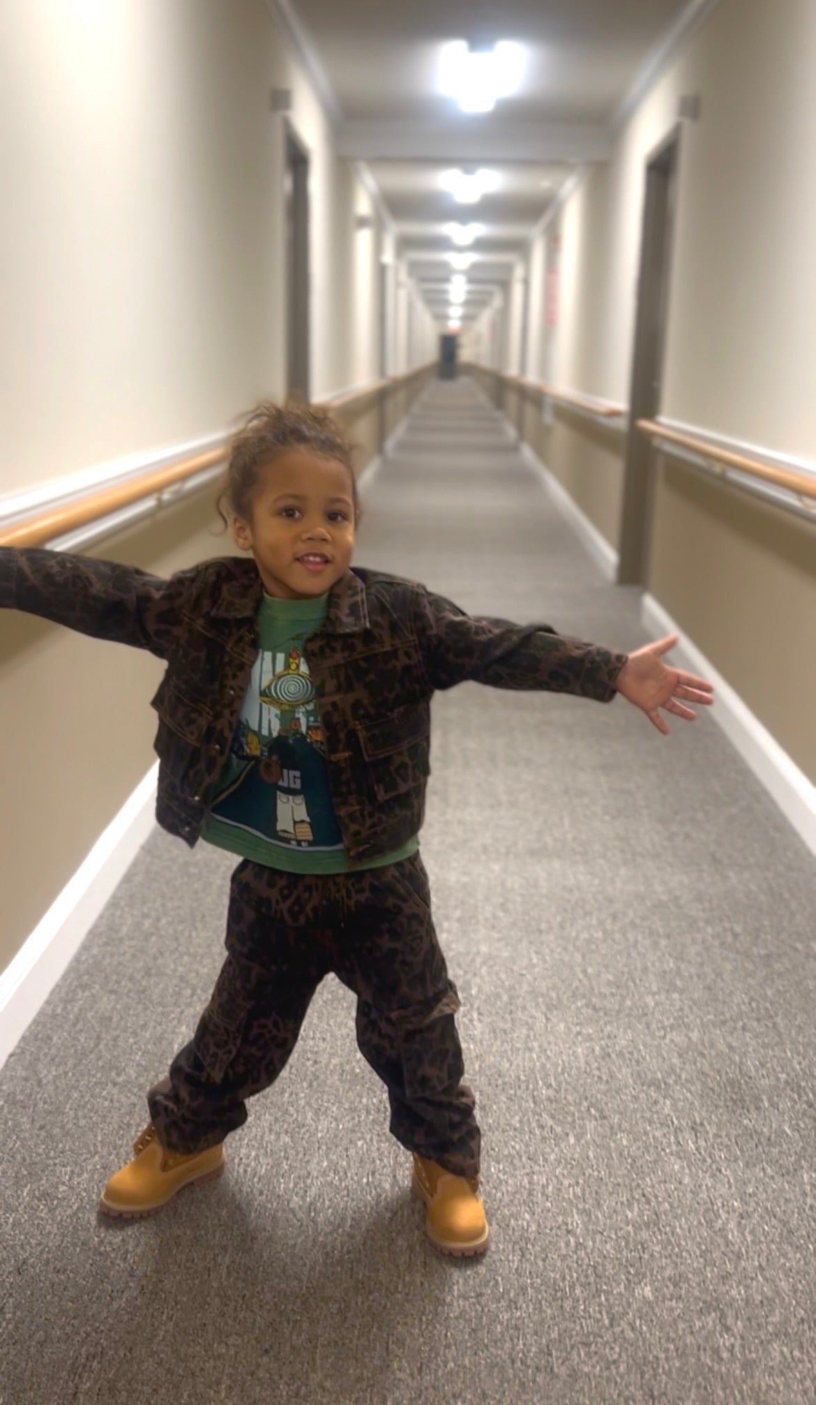 Kash "Own Path" Tee 💸