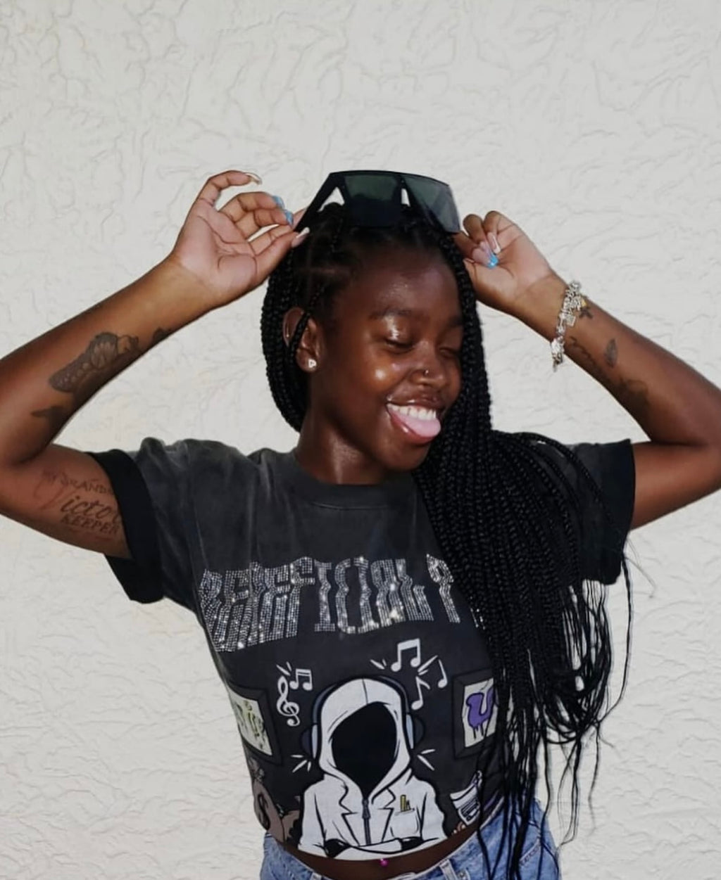 BENEFICIAL PAIN TEE