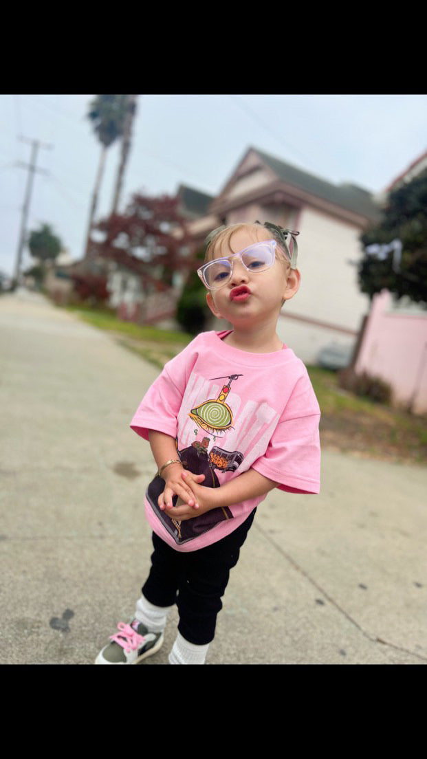 PiNK PARADiSE “OWN PATH” TEE🌺